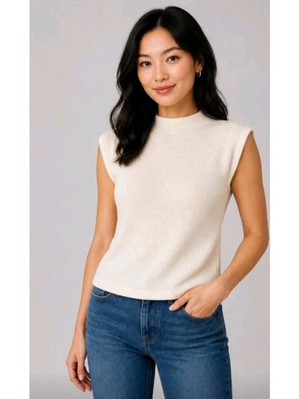 Vintage St John Knit Sweater Top Sleeveless Casual Lightweight Size S Cream